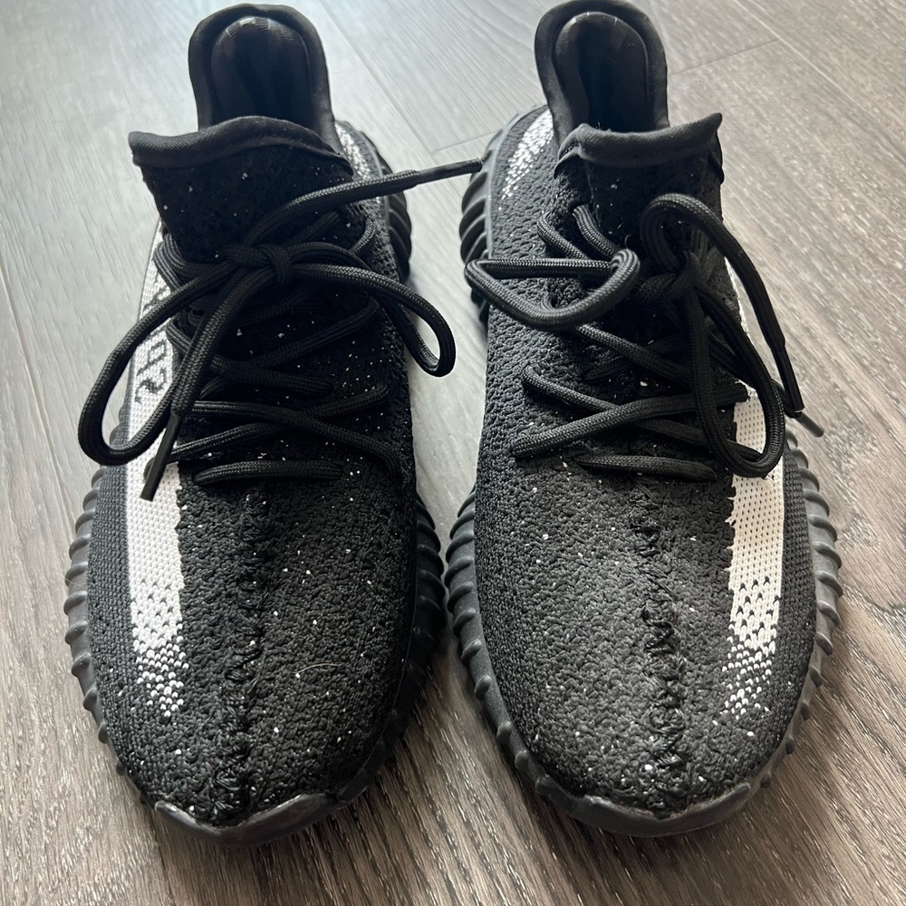 Adidas YEEZY Black Sneakers Boost SPLY-350 - Authentic